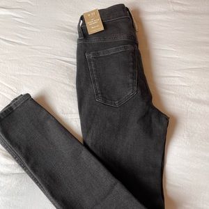 Brand new Madewell jeans.